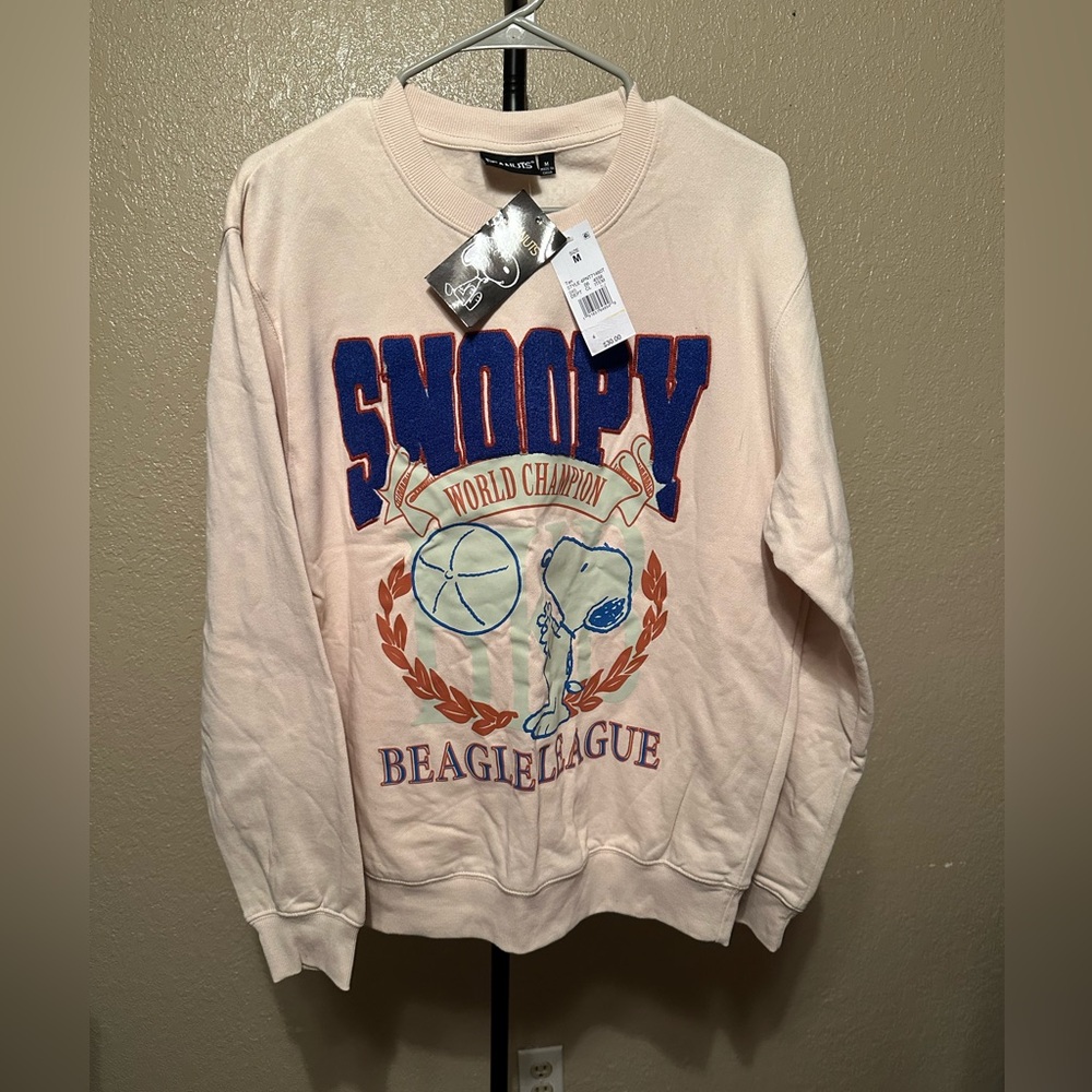 Peanuts Snoopy Beagle League Cream Crewneck with Blue & Orange Graphic
